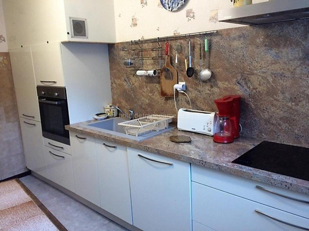 Appartement F3 rénové, 2 à 6 pers, clim, wifi, garage fermé, animaux OK, Amélie-les-Bains