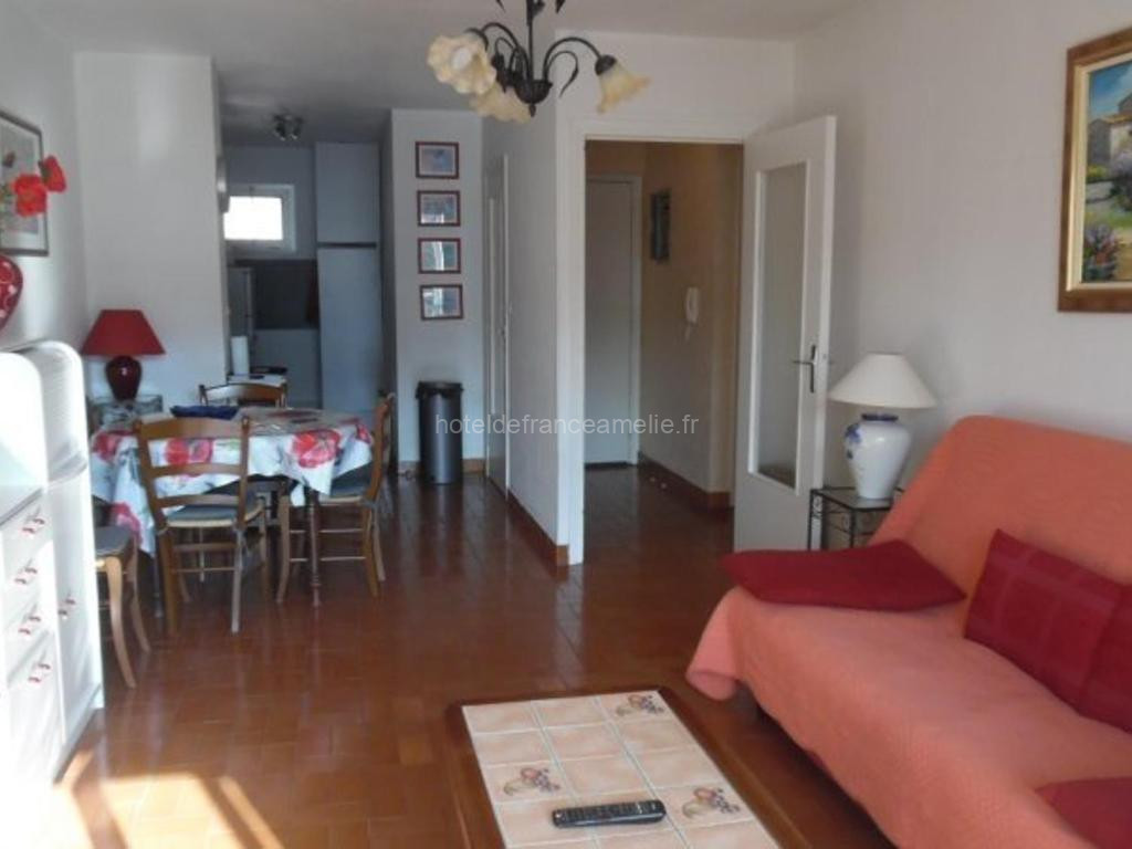 Appartement F2 spacieux avec loggia et garage à 500m des Thermes