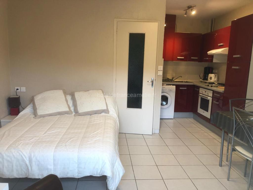 Photo de Charmant studio situé à proximité des thermes 30