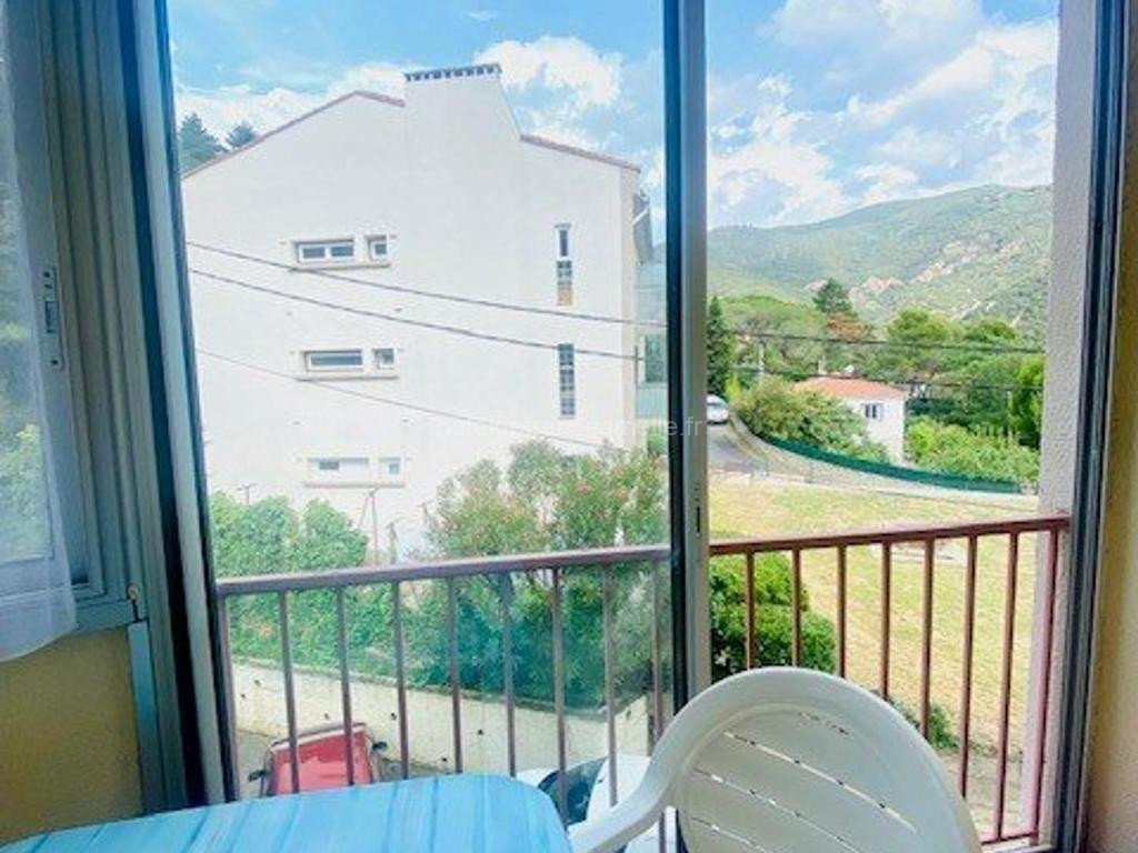 Studio cosy avec balcon, parking privé, proche thermes et centre ville, à Amélie-les-Bains