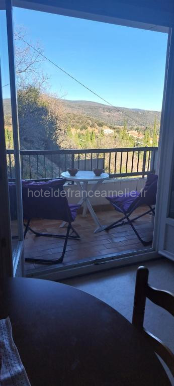 Photo de Bien frais orienté Nord jolie vue balcon studio Phannie
