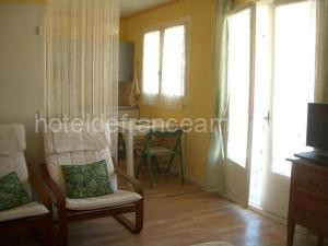 Studio confortable avec balcon - Amélie-les-Bains, près des thermes et parking - FR-1-703-35 à Amélie-les-Bains-Palalda