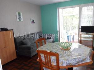 Charmant studio avec loggia vitrée et parking à 400m du centre - Animaux bienvenus - FR-1-703-75 à Amélie-les-Bains-Palalda