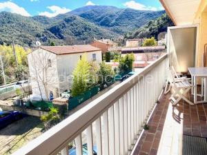 Appartement F2 avec balcon à Amélie-les-Bains - 2 couchages, animaux acceptés, bien équipé - FR-1-703-64 à Amélie-les-Bains-Palalda