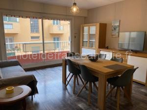 F3 lumineux avec terrasse, garage, clim et ascenseur à 500m du centre et 800m des thermes - FR-1-703-85 à Amélie-les-Bains-Palalda