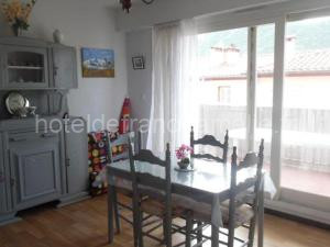 Confortable F2 avec terrasse et parking, proche des cures et du centre-ville d'Amélie-les-Bains - FR-1-703-111 à Amélie-les-Bains-Palalda