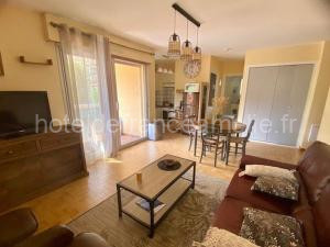 Joli F2 avec balcon, parking et proche Thermes - FR-1-703-213 à Amélie-les-Bains-Palalda