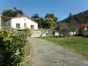 Maison F3 avec parking, clim et wifi - 4 pers - FR-1-703-18 à Amélie-les-Bains-Palalda